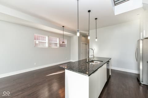 Photo of 2130 Woodlawn Avenue, Indianapolis, IN