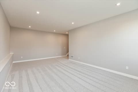 Photo of 952 Apryl Drive, Greenwood, IN