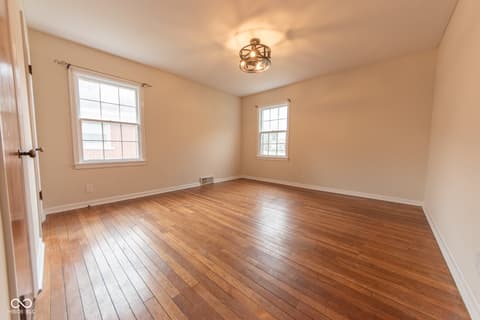 Photo of 2429 Washington Street, Columbus, IN