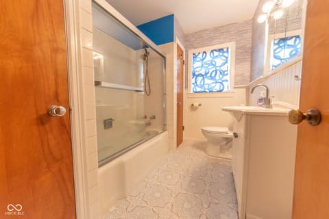 Photo of 2429 Washington Street, Columbus, IN