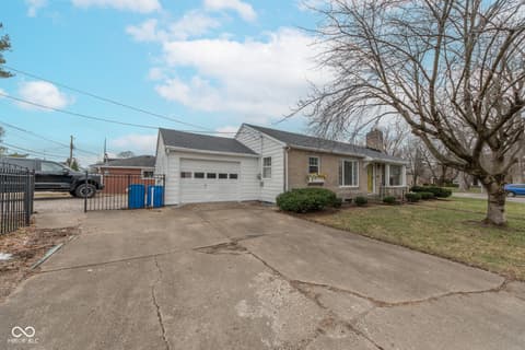 Photo of 2429 Washington Street, Columbus, IN