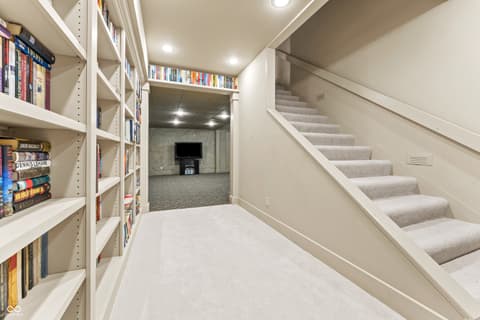 Photo of 8424 W Mulligan Lane, Columbus, IN