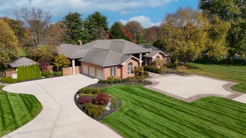 Photo of 8424 W Mulligan Lane, Columbus, IN