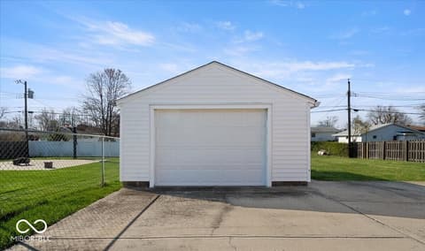 Photo of 5551 Meadowood Drive, Indianapolis, IN