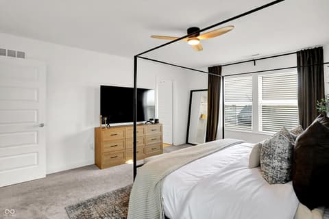 Bedroom at 727 Oxford Lane, Danville, IN