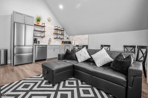 Photo of 545 Fletcher Avenue, Indianapolis, IN