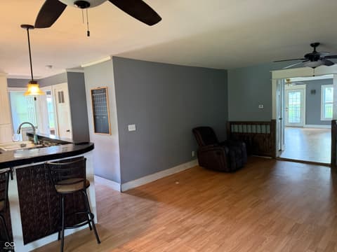 Photo of 786 E 400 N, Greenfield, IN