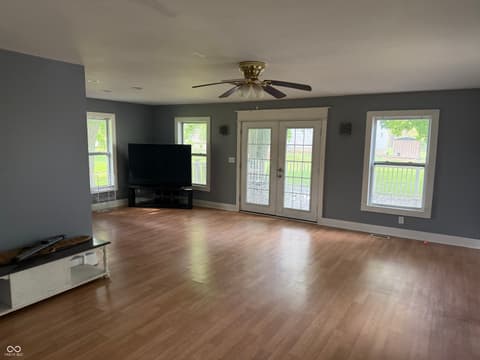 Photo of 786 E 400 N, Greenfield, IN