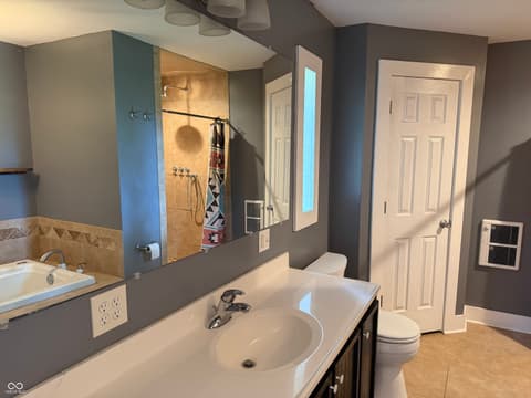 Photo of 786 E 400 N, Greenfield, IN