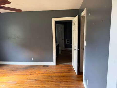 Photo of 786 E 400 N, Greenfield, IN