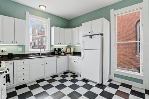 Photo of 227 E Jefferson Street, Franklin, IN