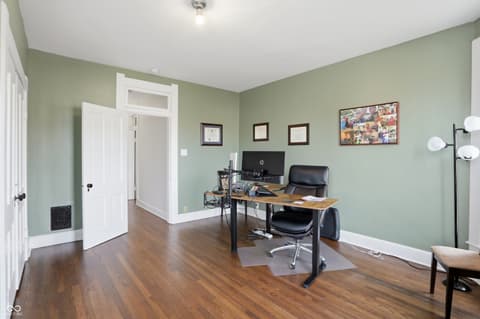 Photo of 227 E Jefferson Street, Franklin, IN