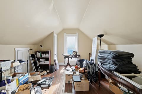 Photo of 227 E Jefferson Street, Franklin, IN