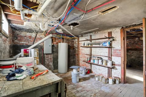 Photo of 227 E Jefferson Street, Franklin, IN