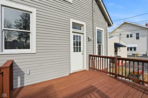Photo of 227 E Jefferson Street, Franklin, IN