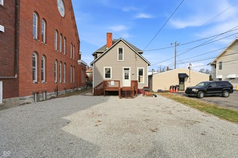 Photo of 227 E Jefferson Street, Franklin, IN