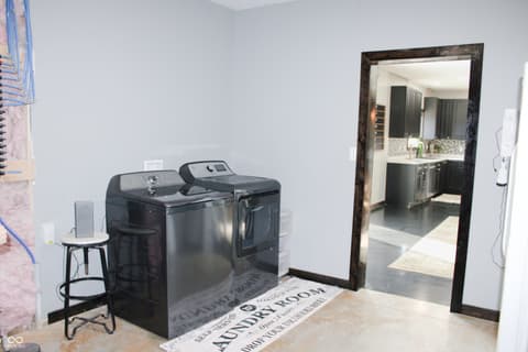 Photo of 6155 W County Road 375 N, North Vernon, IN