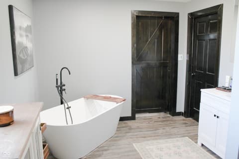 Photo of 6155 W County Road 375 N, North Vernon, IN