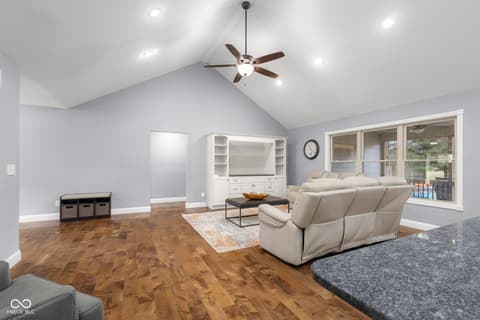 Photo of 737 Enos Road, Seymour, IN