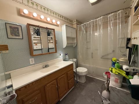 Photo of 2619 Meridian Street, Anderson, IN