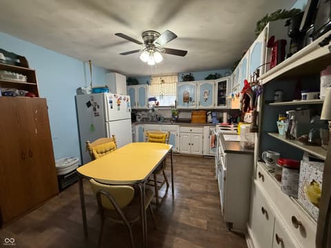 Photo of 2619 Meridian Street, Anderson, IN