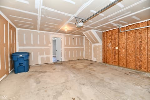 Garage at 8030 Cork Bend Lane, Indianapolis, IN