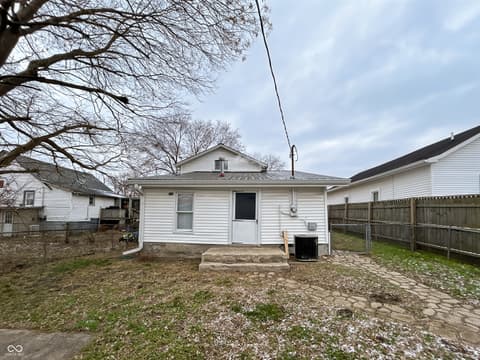 Backyard at 276 N Mulberry Street, Martinsville, IN