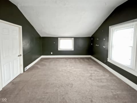 Bonus room at 276 N Mulberry Street, Martinsville, IN