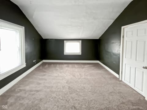 Bonus room at 276 N Mulberry Street, Martinsville, IN