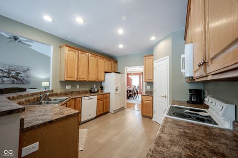 Photo of 10986 Cumberland Road, Fishers, IN