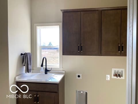 Laundry room at 2212 Galleone Way, Plainfield, IN