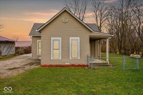 2407 W Flat Rock Road