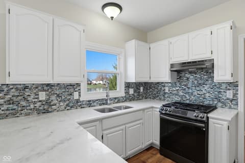 Photo of 2415 Derby Drive, Shelbyville, IN