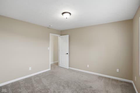 Photo of 2415 Derby Drive, Shelbyville, IN