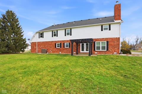 Photo of 2415 Derby Drive, Shelbyville, IN