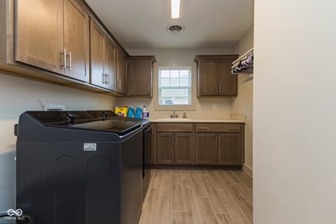 Photo of 5513 W Sawgrass Way, Muncie, IN