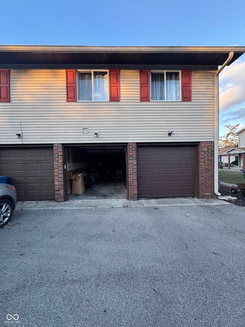 Garage at 10173 Penrith Drive, Indianapolis, IN