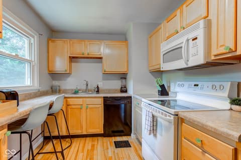 Photo of 315 W 43rd Street, Indianapolis, IN