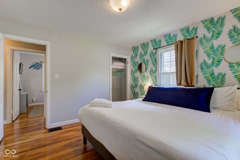 Photo of 315 W 43rd Street, Indianapolis, IN