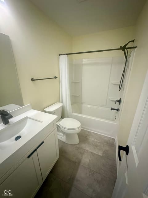 Photo of 3322 Summer Breeze Circle, Indianapolis, IN