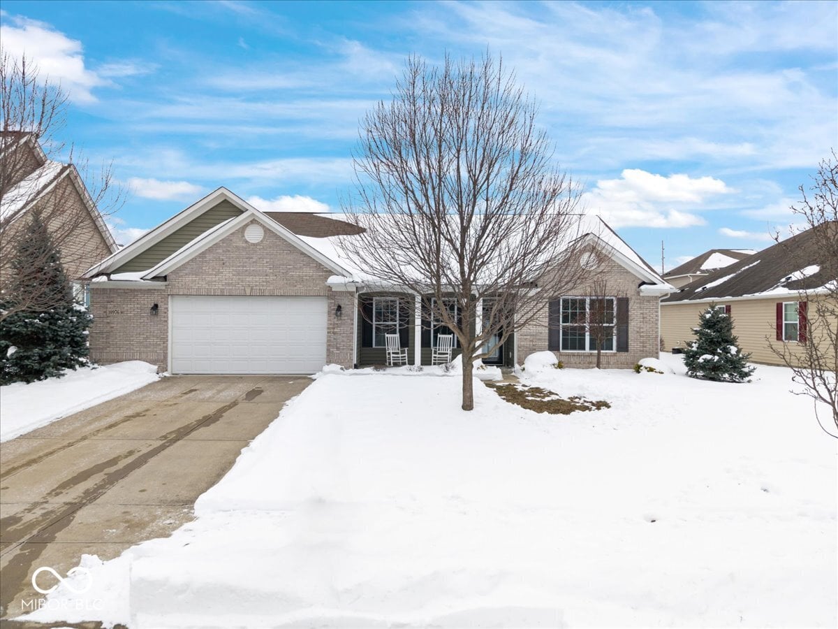 Front exterior at 10976 Gossamer Lane, Noblesville, IN