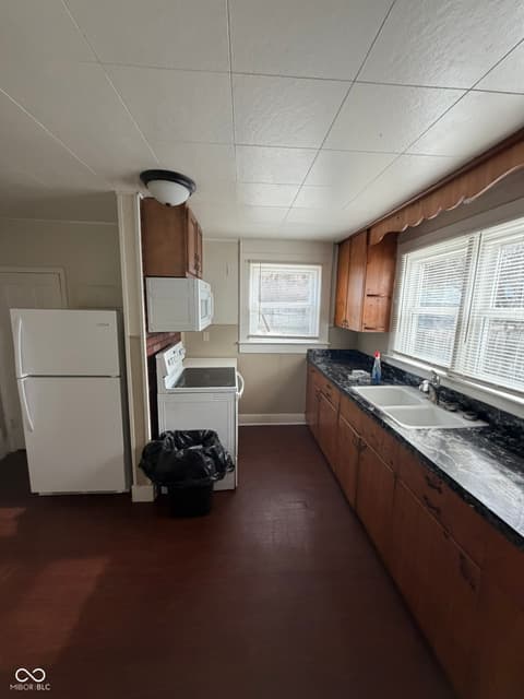Photo of 329 Avon Avenue, Plainfield, IN