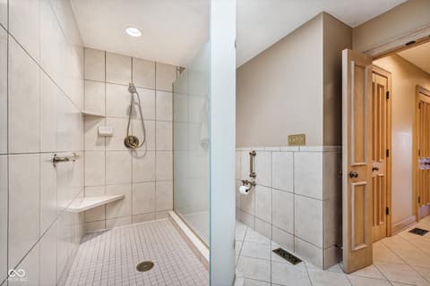 Photo of 8002 Dean Road, Indianapolis, IN