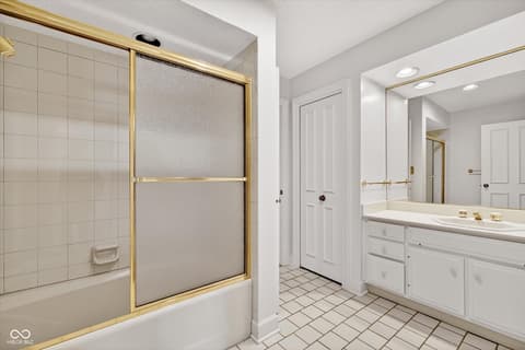 Photo of 8002 Dean Road, Indianapolis, IN