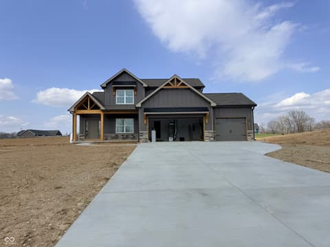 8 Pine Hills Court