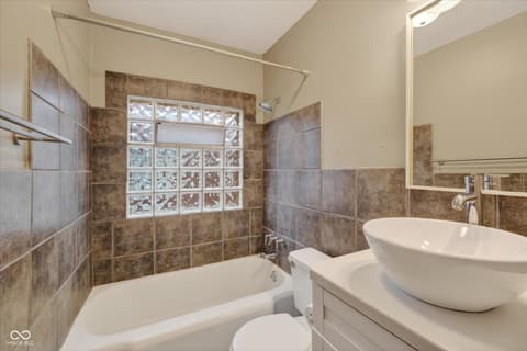 Photo of 5428 E 10th Street, Indianapolis, IN