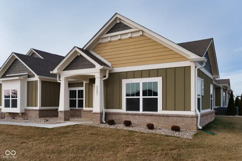 Photo of 6207 Preserve Way, McCordsville, IN