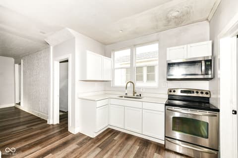 Photo of 501 N Dequincy Street, Indianapolis, IN