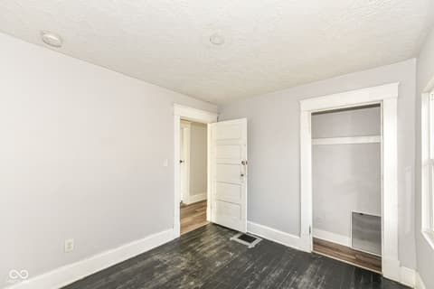 Photo of 501 N Dequincy Street, Indianapolis, IN