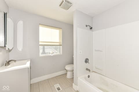 Photo of 501 N Dequincy Street, Indianapolis, IN